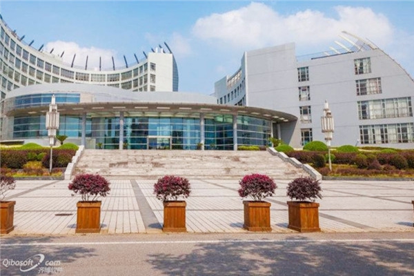 濰坊醫(yī)學(xué)院辦公樓能耗監(jiān)測系統(tǒng)項目