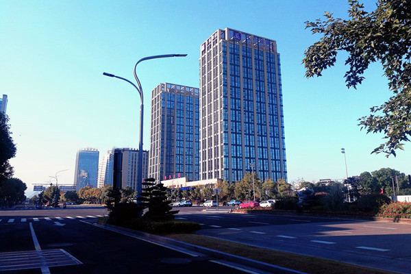 樓宇智能化專業(yè)化、系統(tǒng)化、節(jié)能化特點!(圖1) 樓宇智能化專業(yè)化、系統(tǒng)化、節(jié)能化特點!(圖1)